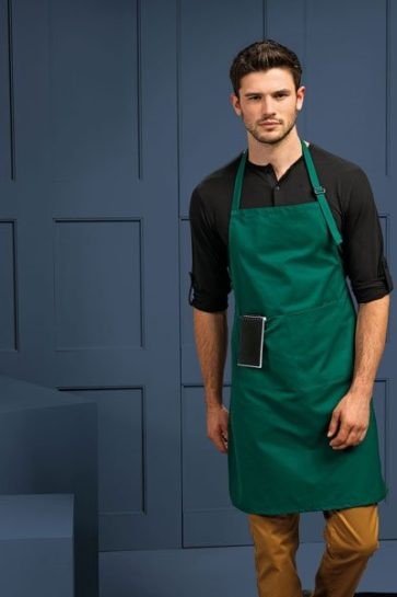 Deluxe Apron with Pocket Bottle